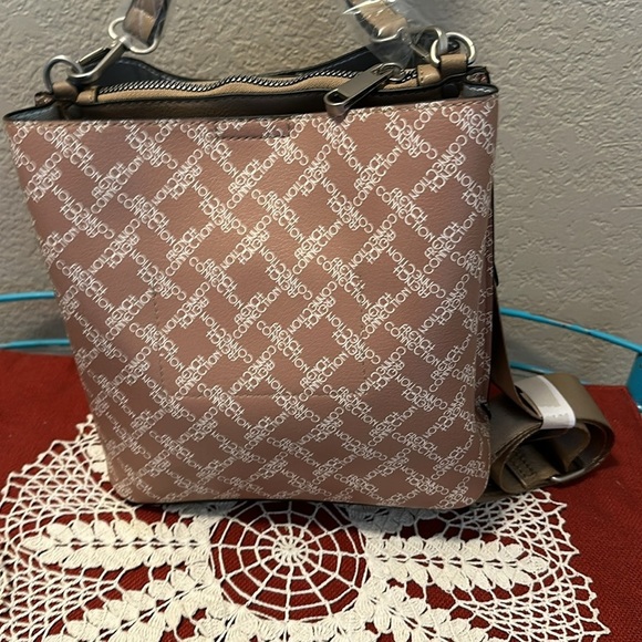 NWT French Connection Bucket Shoulder bag. Price firm - Picture 9 of 12